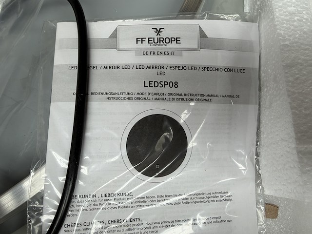 Led badkamerspiegel 80 cm - afbeelding 3 van  4