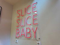 Led-bord "slice slice baby" - afbeelding 2 van  2