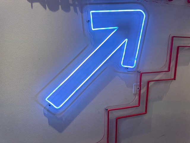 Led-bord "stairs up" - afbeelding 2 van  3