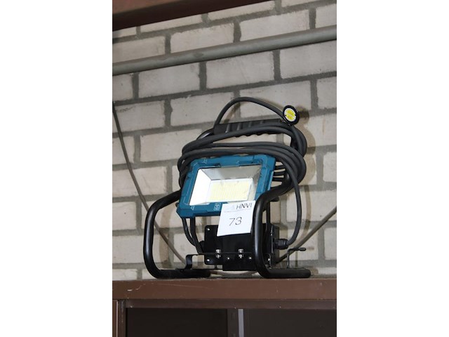 Led bouwlamp lumak pro met 230v, usb en usb-c aansluiting. - afbeelding 2 van  2