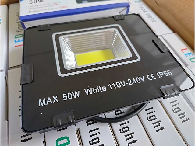 Led floodlicht 50 watt (20x) - afbeelding 2 van  6