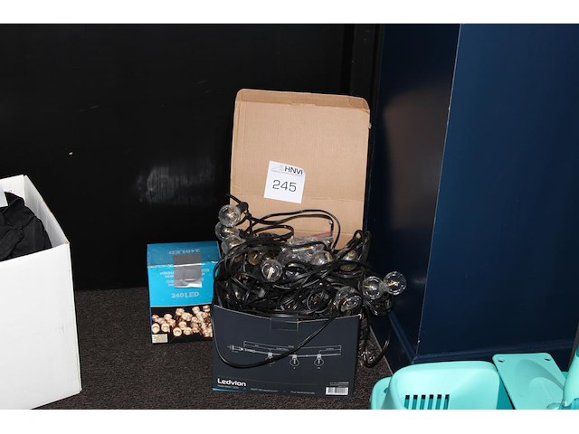 Led lijnverlichting in 2 dozen. - afbeelding 1 van  2