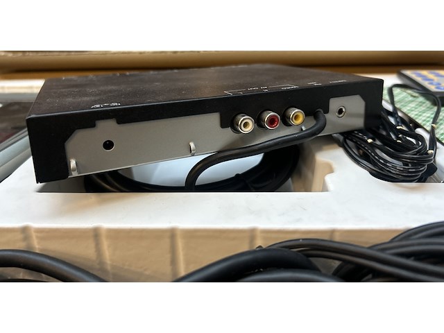 Led monitor en tuner kit lanzar - afbeelding 9 van  10