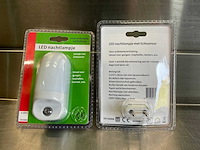 Led nachtlamp - sensor - 5 led’s (12x) - afbeelding 2 van  5