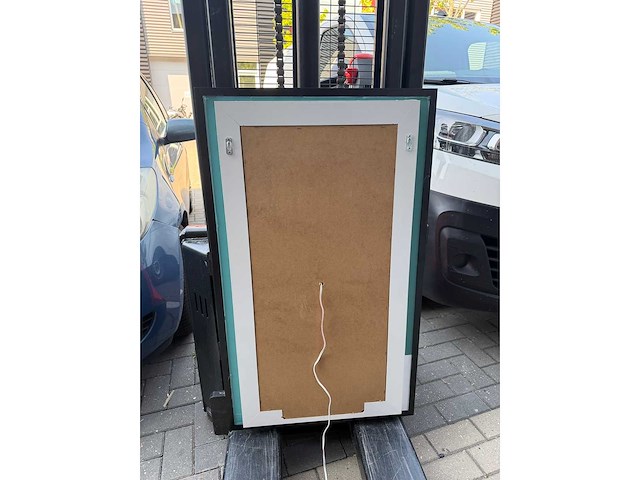 Led spiegel 104x64cm showmodel! zonder doos en of verpakking - afbeelding 2 van  6