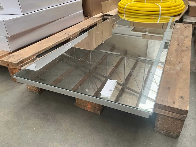 Led spiegel 140x60cm - afbeelding 3 van  5