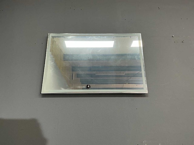 Led spiegel 90 x 60 cm - afbeelding 2 van  8