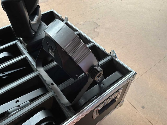 Led spots en movinghead (10x) - afbeelding 2 van  5