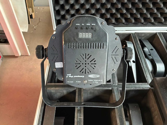 Led spots en movinghead (10x) - afbeelding 3 van  5