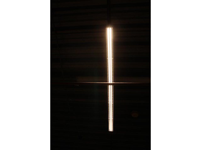 Led tl's aan rails, lengte rails circa 10 m. dient door u zelf gedemonteerd te worden. - afbeelding 2 van  5