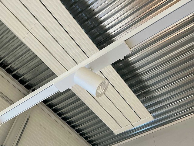 Led winkelverlichting circa 180 meter - afbeelding 5 van  9