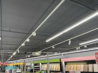 Led winkelverlichting circa 210 meter - afbeelding 1 van  8