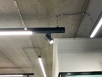 Led winkelverlichting circa 250 meter - afbeelding 2 van  7