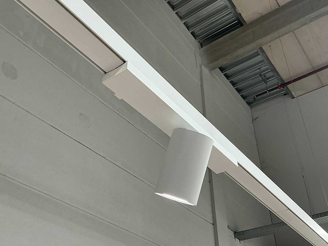 Led winkelverlichting circa 250 meter - afbeelding 6 van  8