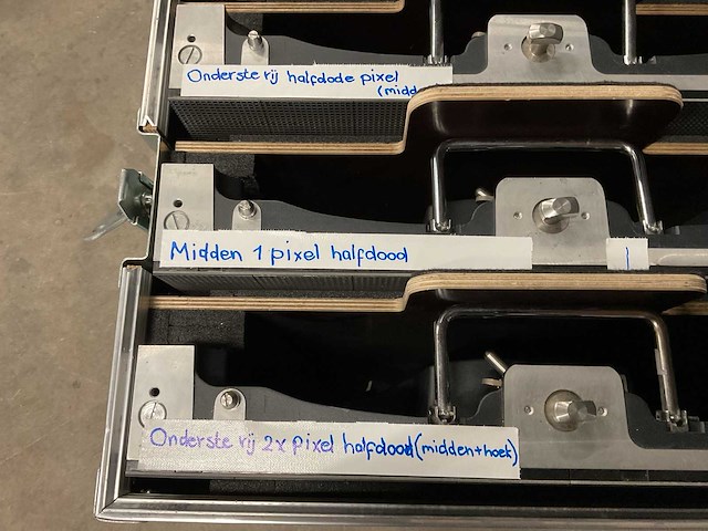 Ledcon mini-ph3.75mm indoor led display (8x) - afbeelding 6 van  9