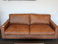 Lederen 3-zits bank, afm. 205 x 98 x hoogte rugleuning 90 cm.