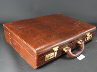 Lederen attachekoffer - afbeelding 1 van  5