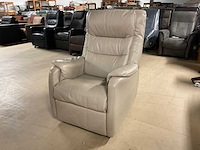 Lederen draaibare relax fauteuil - afbeelding 1 van  10