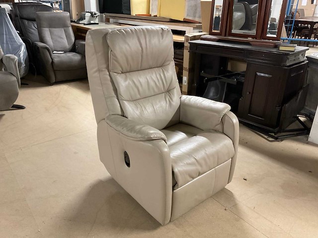 Lederen draaibare relax fauteuil - afbeelding 6 van  10