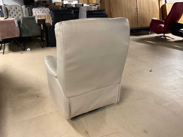 Lederen draaibare relax fauteuil - afbeelding 8 van  10