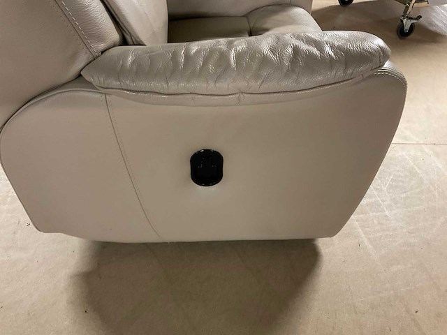 Lederen draaibare relax fauteuil - afbeelding 9 van  10