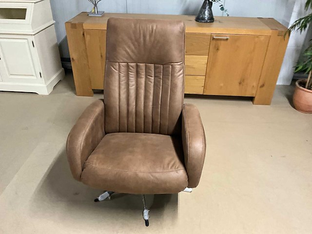 Lederen draaibare relaxfauteuil - afbeelding 2 van  14