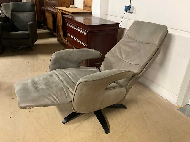 Lederen elektrische relaxfauteuil - afbeelding 3 van  15