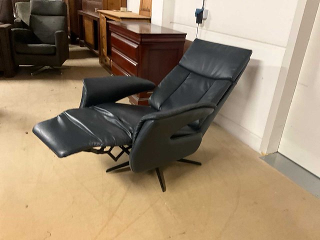 Lederen elektrische relaxfauteuil - afbeelding 2 van  27