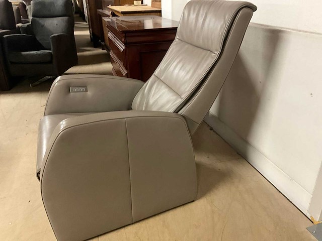 Lederen elektrische relaxfauteuil - afbeelding 2 van  22