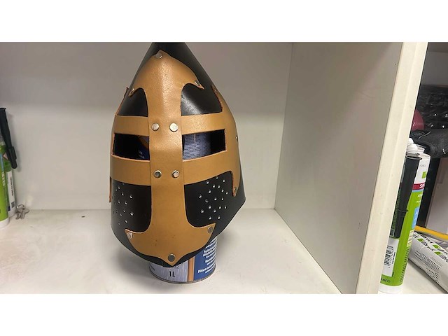 Lederen helm (300x) - afbeelding 4 van  12