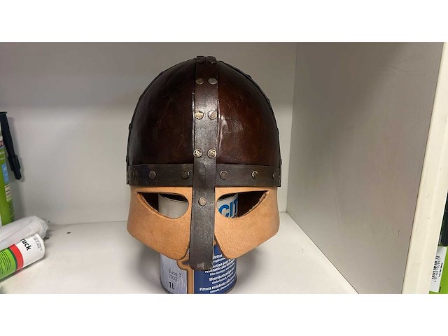 Lederen helm (75x) - afbeelding 1 van  12