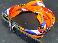 Lederen hondenhalsband met oranje slab - afbeelding 3 van  3