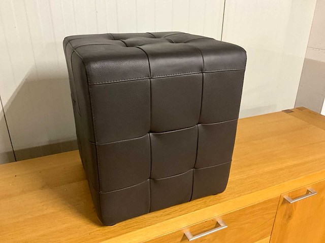 Lederen poef - afbeelding 3 van  4