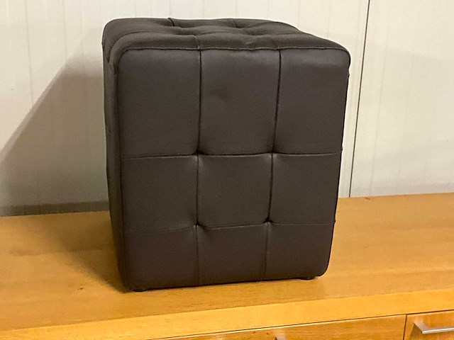 Lederen poef - afbeelding 3 van  5