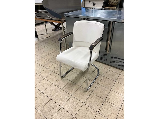 Lederen restaurantstoelen (30x) - afbeelding 2 van  9