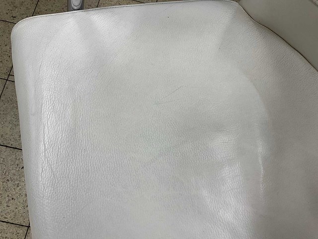 Lederen restaurantstoelen (30x) - afbeelding 5 van  9