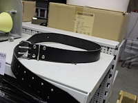 Lederen riem 120 cm lang - afbeelding 2 van  2