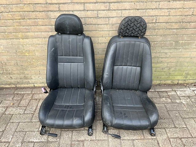 Lederen stoelenset mg f / tf - afbeelding 1 van  2