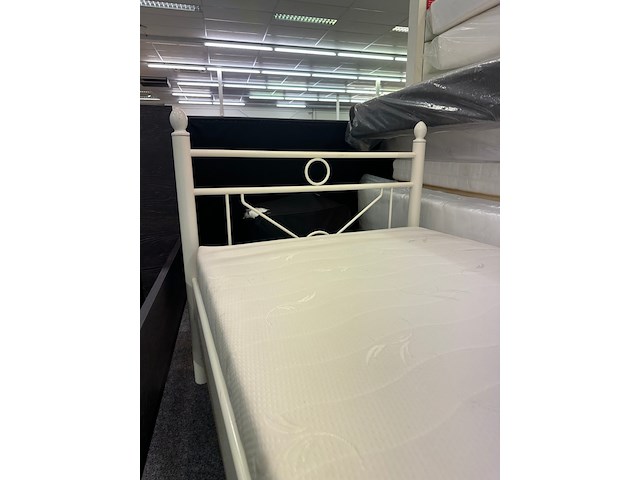 Ledikant incl. matras 90x200, koudschuim - afbeelding 3 van  4