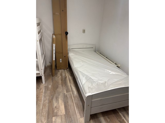 Ledikant inclusief matras 90x200cm - afbeelding 2 van  5