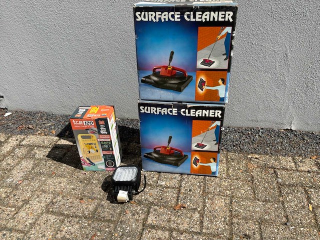 Ledlamp, acculader en opzetstukken voor hogedruk reiniger (4x) - afbeelding 1 van  7