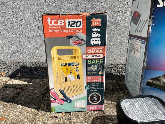 Ledlamp, acculader en opzetstukken voor hogedruk reiniger (4x) - afbeelding 3 van  7