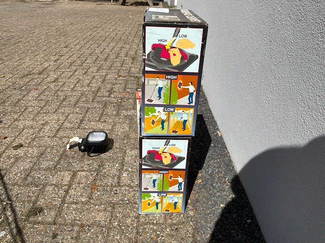 Ledlamp, acculader en opzetstukken voor hogedruk reiniger (4x) - afbeelding 7 van  7