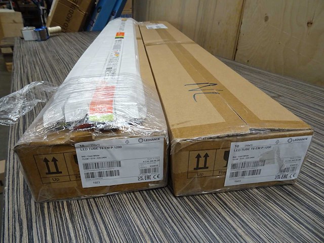 Ledvance - led tube t8 em p 1200 - led tubes (24x) - afbeelding 2 van  2