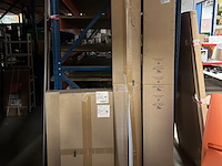 Leeg - afbeelding 1 van  3