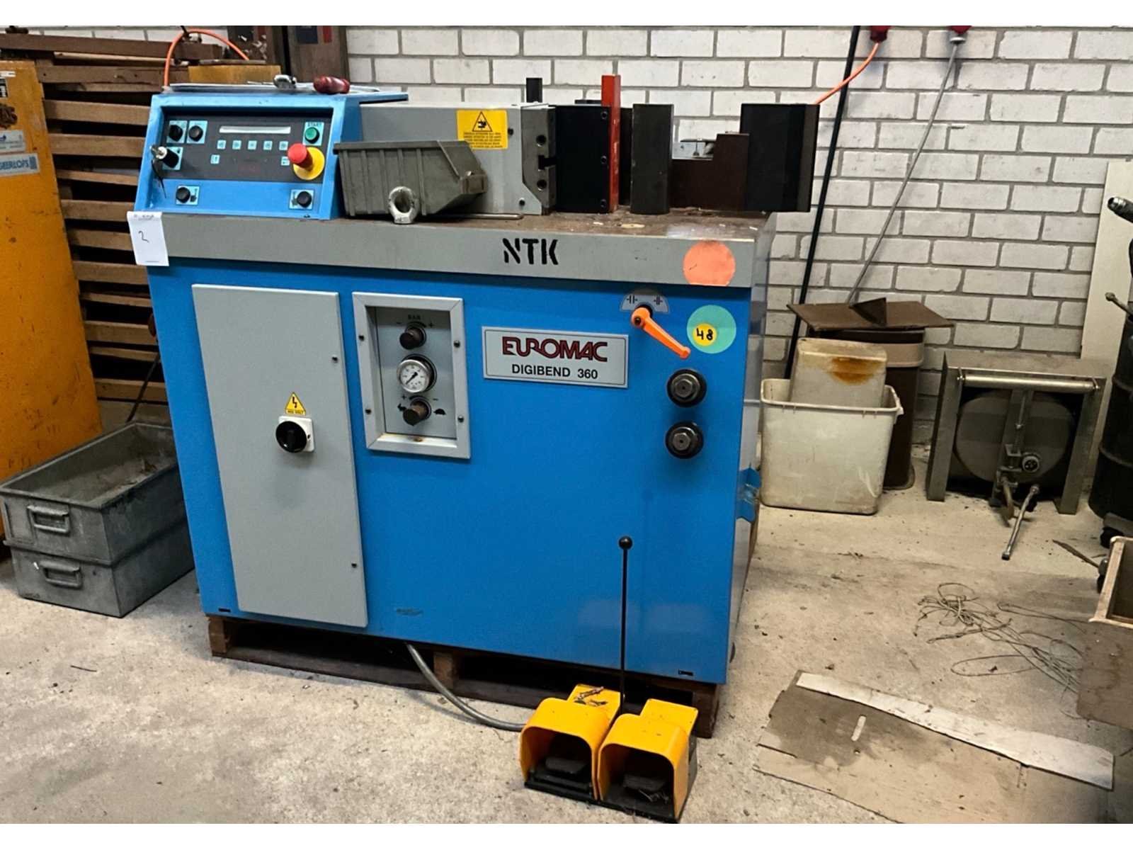 Leegruimen werkplaats, metaalbewerkingsmachines