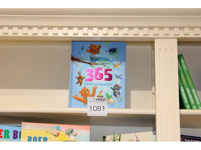 Leesboek met 365 beerverhaaltjes. - afbeelding 1 van  2