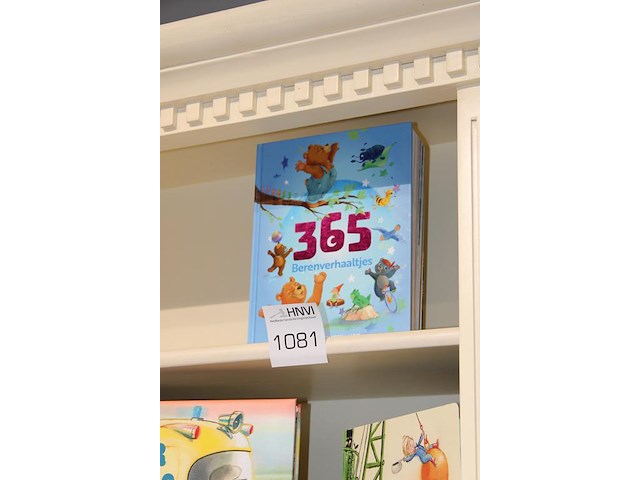 Leesboek met 365 beerverhaaltjes. - afbeelding 2 van  2