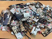 Leesbril diverse modellen, kleuren en sterktes (100x) - afbeelding 1 van  2