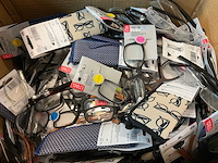 Leesbril diverse modellen, kleuren en sterktes (200x) - afbeelding 2 van  3